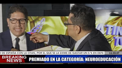 Francisco Macías recibe codiciado galardón en República Dominicana