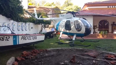 LA SOLEDAD ME HACE SOMBRA (CUMBIA)